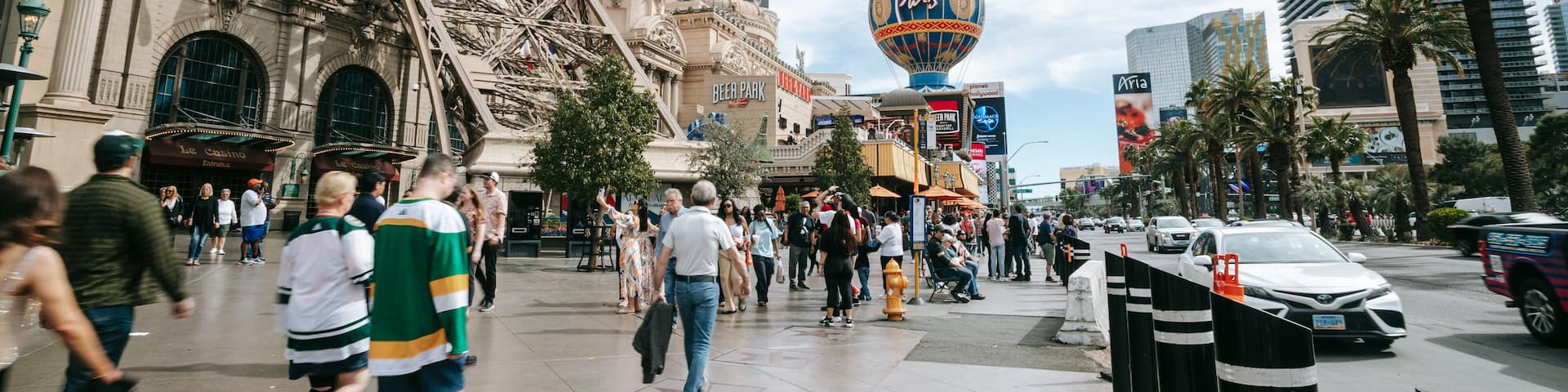Las Vegas Strip which includes street scenes and a city