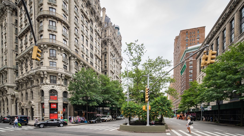 Upper West Side which includes heritage architecture, street scenes and a city