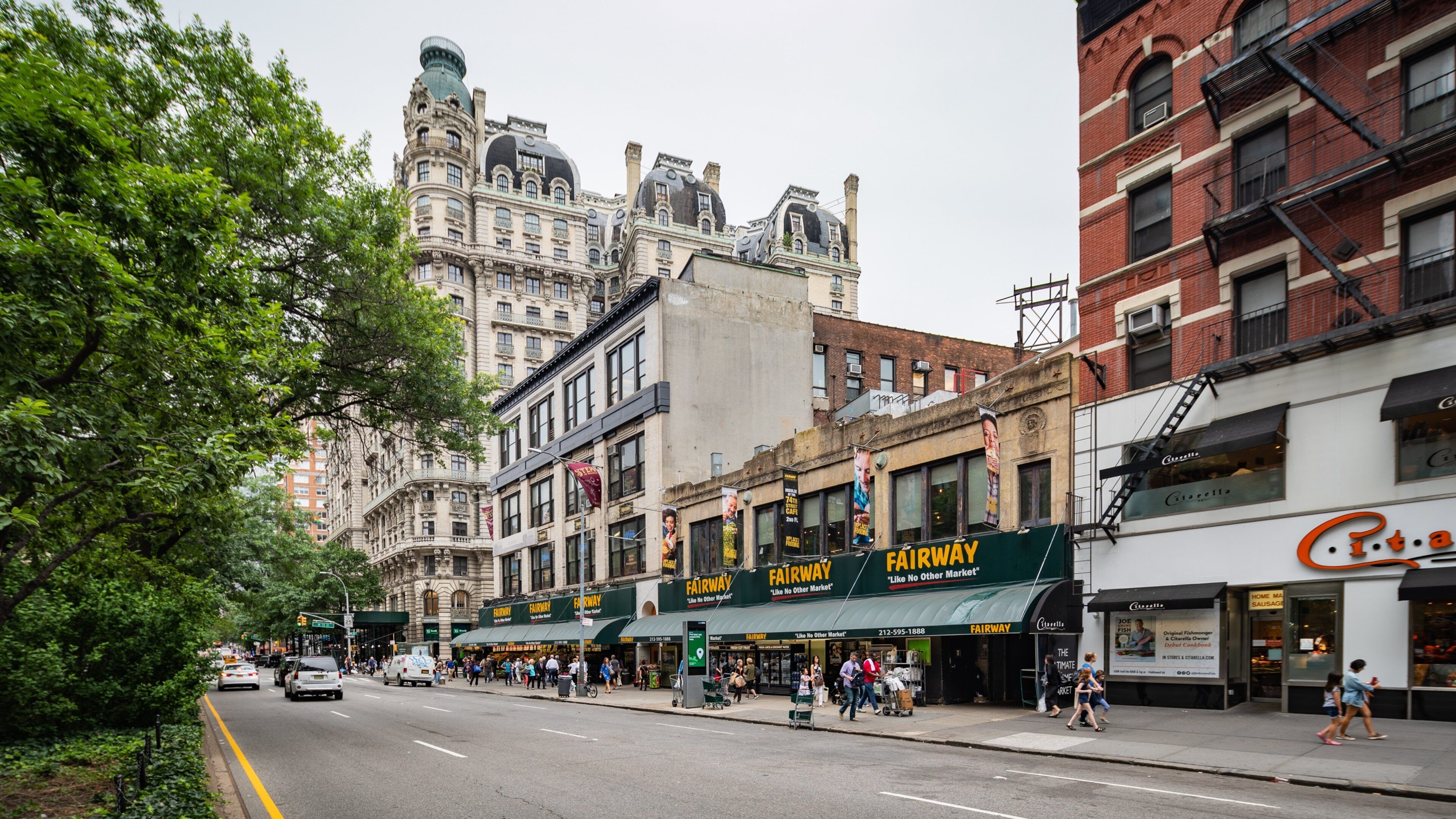 Upper West Side which includes a city and street scenes