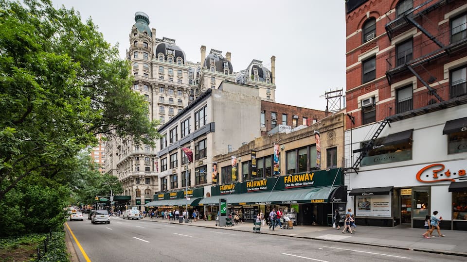 Upper West Side which includes a city and street scenes