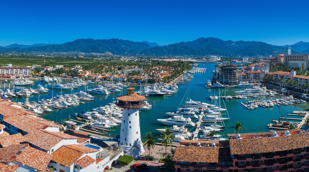 Vista aerea Marina Vallarta, Puerto Vallarta Mexico