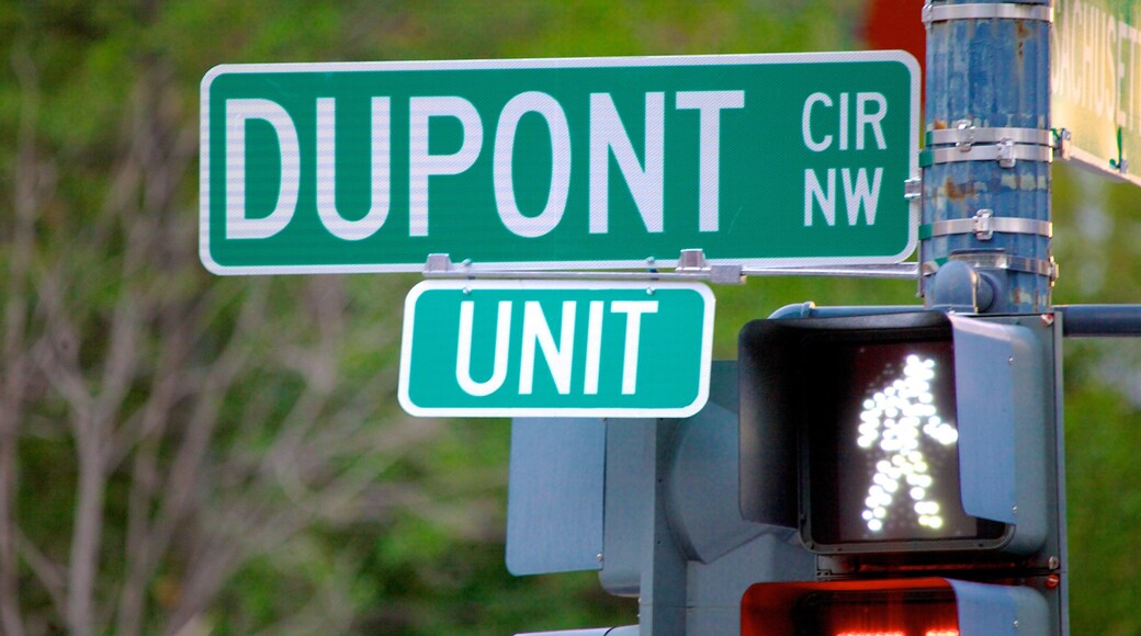 Círculo Dupont que incluye una ciudad y señalización