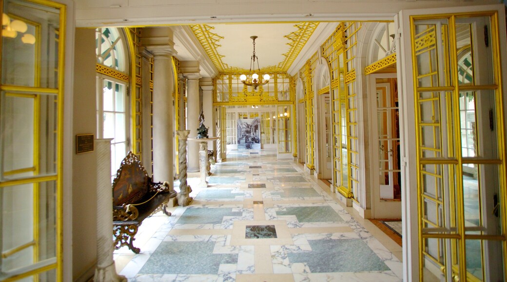 Dupont Circle featuring heritage architecture and interior views