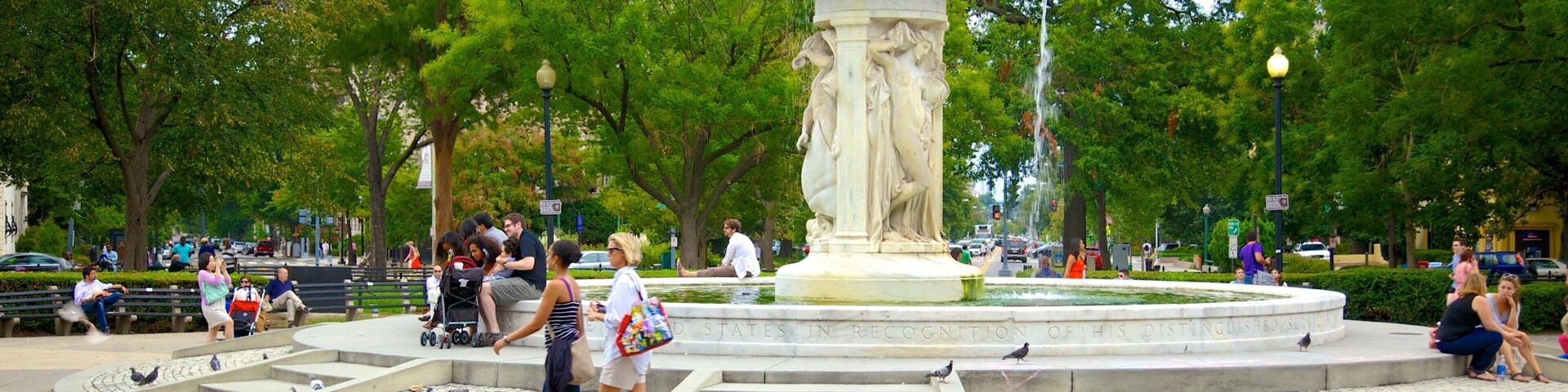 Círculo Dupont mostrando un monumento, un parque y una fuente