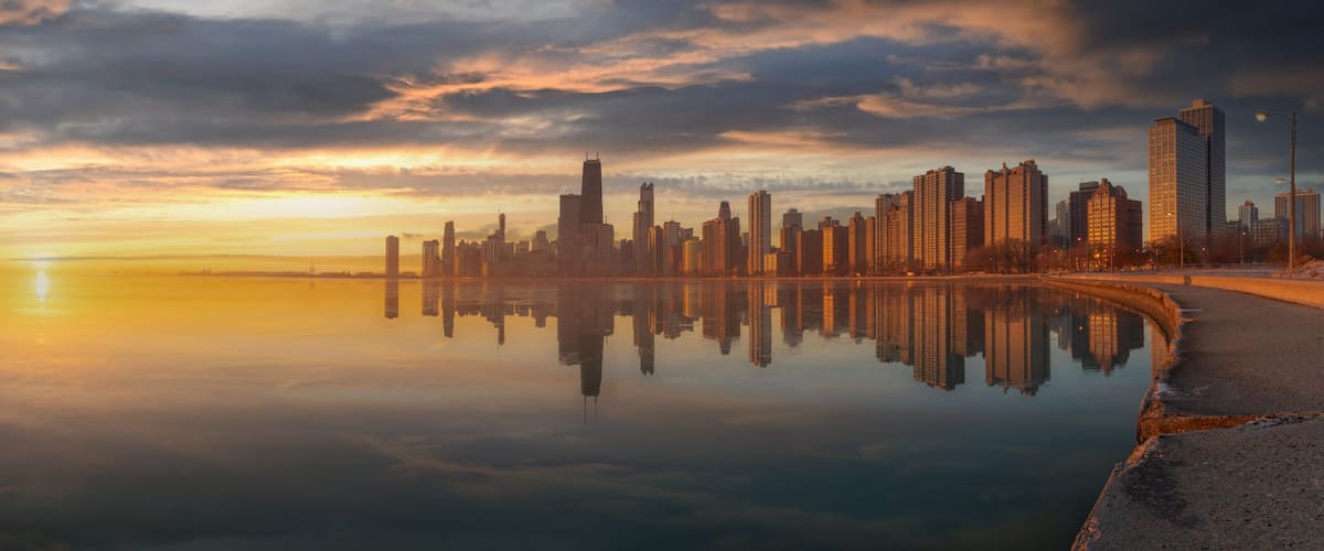 Panoramic Chicago Skyline Cityscape at night and blue sky with cloud, Chicago, United state