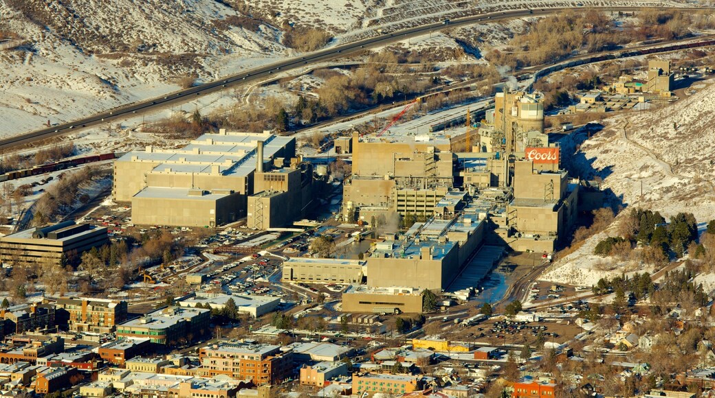 Golden showing landscape views and a city