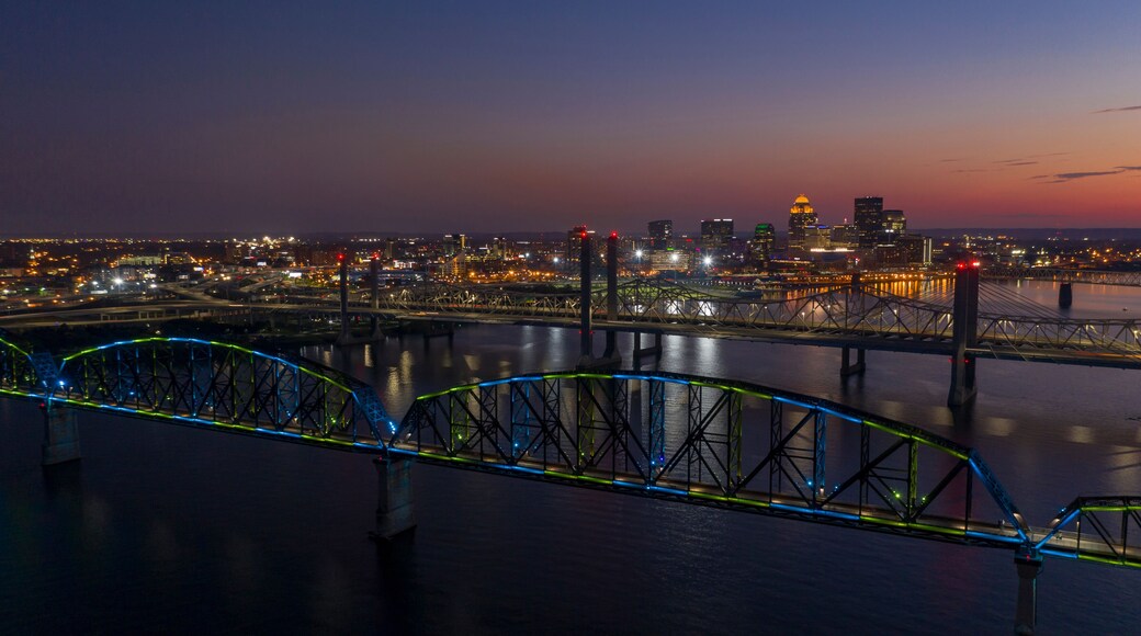 The Big Four Bridge helps Pedestrians Cross the Ohio River between Louisville and Jeffersonville