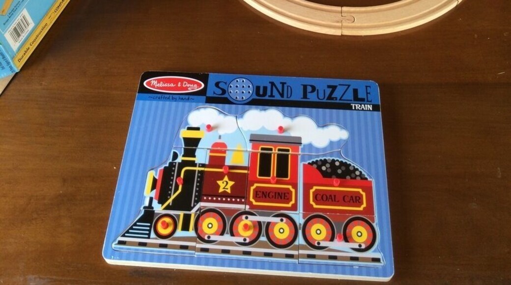 The Grapevine Vintage Railroad runs trains from Grapevine to FortWorth. Puzzles and games for little kids on the train!