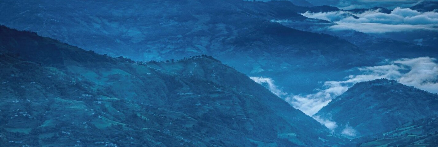 6am in the Himalayas - looking east towards Everest. You can see the peak rising to the left in the distance. #green