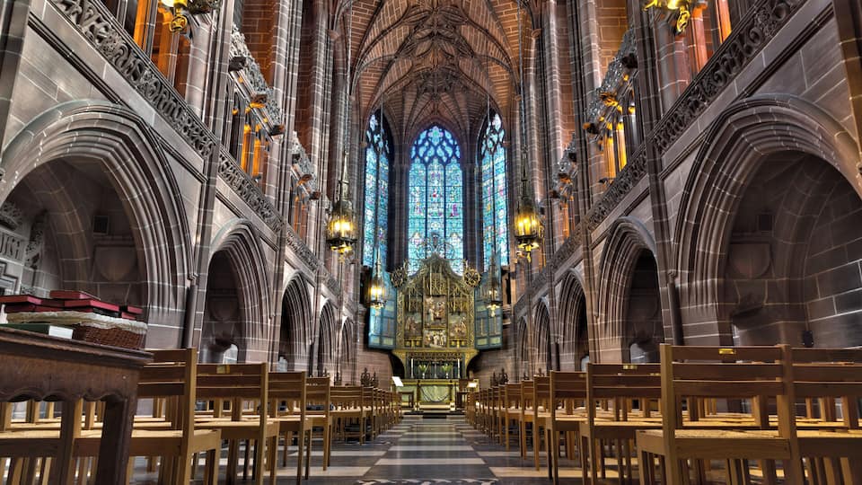 5 exposure HDR (-2, -1, 0, +1, +2 ev). Merged and tonemapped in Photoshop CS6.