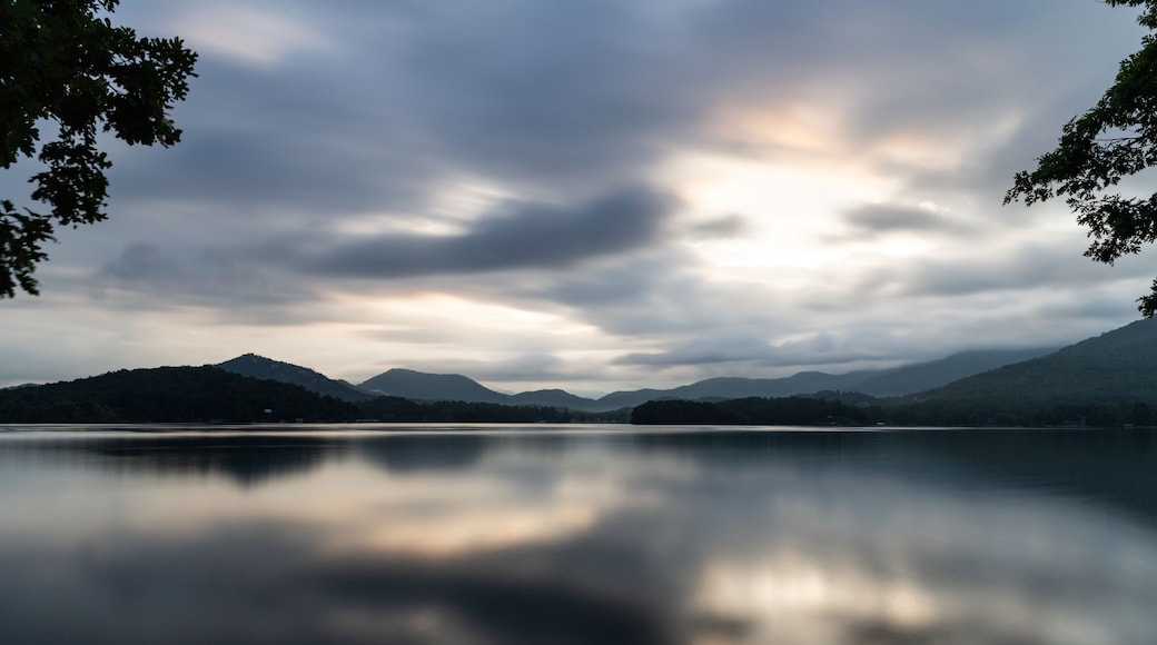 Sunrise on Lake Chatuge, Georgia