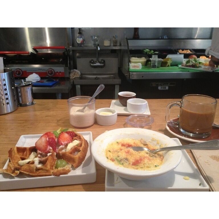 My very FAVORITE cafe! Yummie for your tummie!