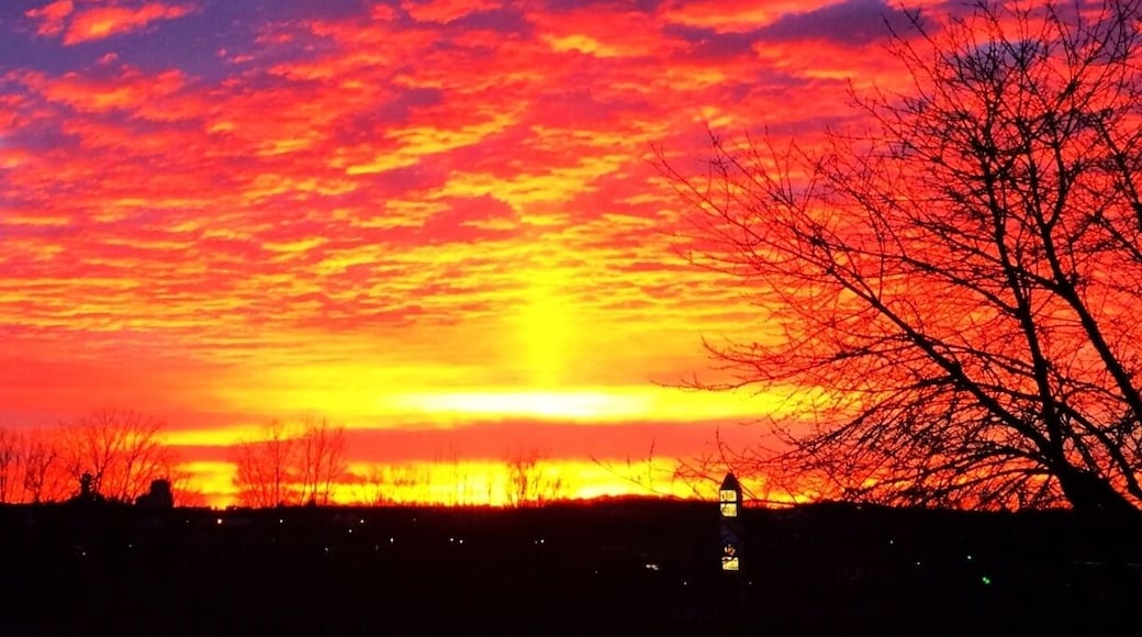 Just another sunrise at Fairborn High School, right next to Fairborn Community Park. It's sunrises like this that kinda make it easy to go to work in the morning...