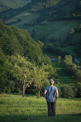 One of cutest villages I've ever visited in my home country!
Very friendly and welcoming people, mellow hills, and the occasional fluffy watchdog.
#green #endlesssummer #GreatOutdoors
P.S. When Romania turns 100 (in Romanian)--
https://bit.ly/2UItpB5