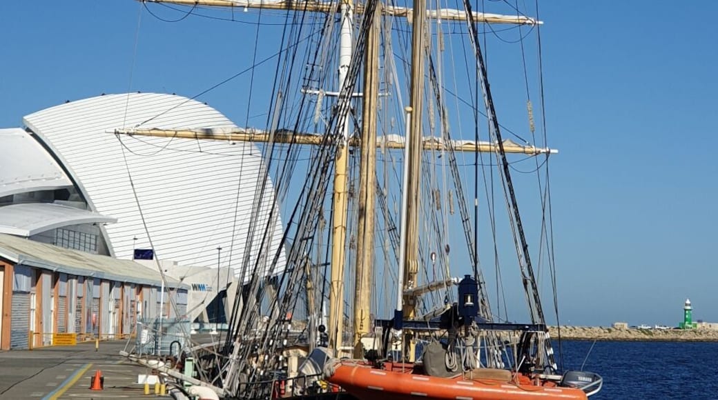 Bonus with a sailing ship in Port whilst waiting for the express ferry to Rottnest Island.