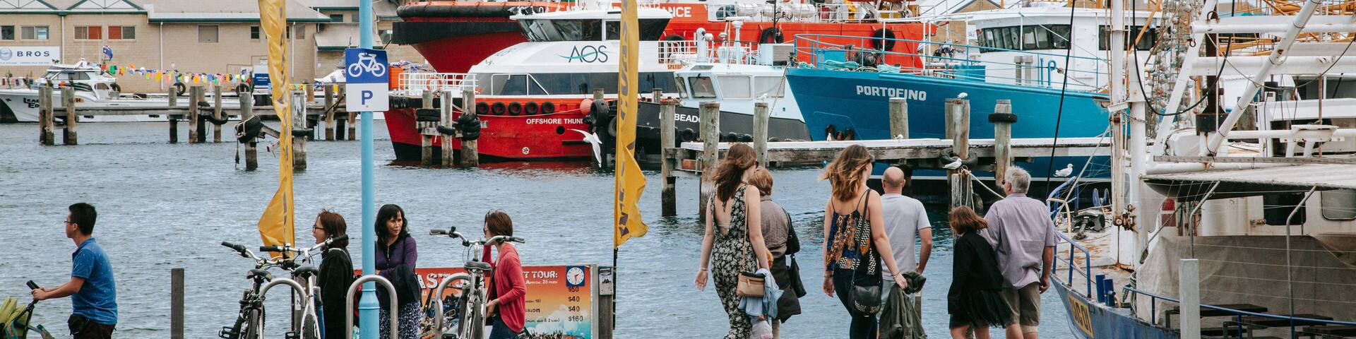 Fremantle featuring a bay or harbor