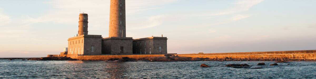 This building is indexed in the Base Mérimée, a database of architectural heritage maintained by the French Ministry of Culture, under the reference PA50000065 .
