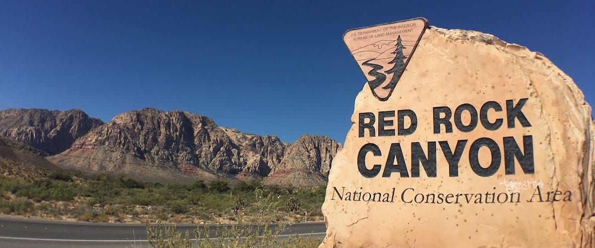 The Red Rock Canyon welcomes us!
#hiking