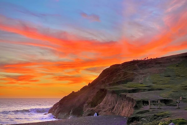 Watching the sunset at Rodeo Beach Taken from the Fort Cronkite Parking Lot.