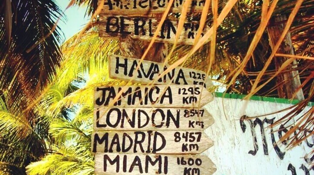 A cool sign in Belize!!!