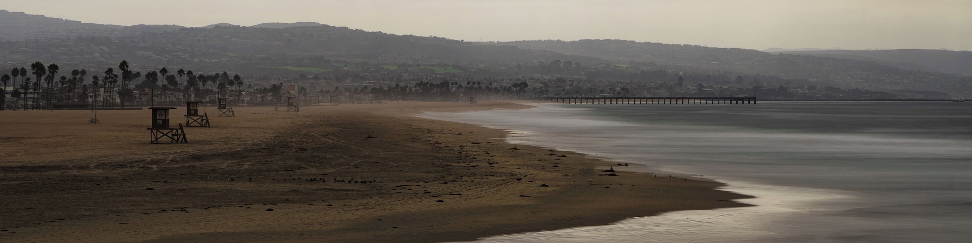 Looking south from the pier on an a gray day