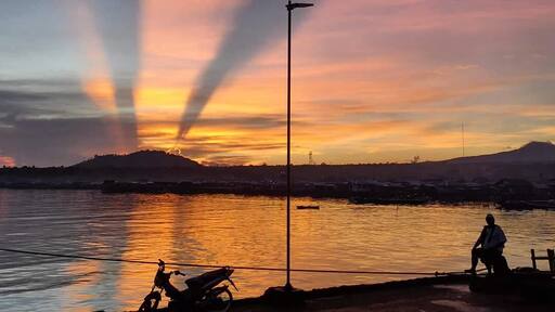 Jolo, Sulu in Mindanao earned its popularity and notoriety mostly for the wrong reasons. A history of kidnappings make this place an unpopular tourist destination. What the news and social media fail to show however are the people – their warmth, hospitality and generosity as well as the natural beauty of this place like this amazing sunrise. After days of immersive travelling, I came to realize that it doesn’t matter if we have different religions, or that we dress differently, eat different dishes, or speak different dialects. Diversity is not about how we are different from one another. Diversity is about embracing one another’s uniqueness. #ItsMoreFunInThePhilippines #LocalSecrets #Adventure #sunrise #Outdoors #trovember