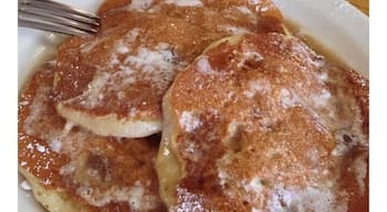 Banana pancakes and bacon. The pancakes are exceptionally fluffy and they ask how you want your bacon cooked. Crispy...always crispy. A great cup of coffee too. Tip: you can order a half order of the pancakes.