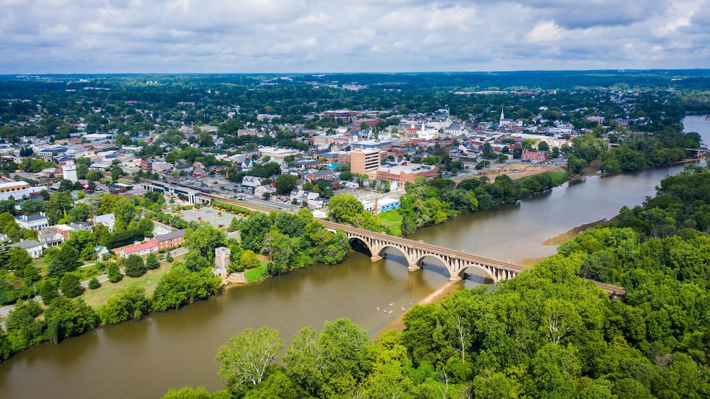 Fredericksburg, Virginia - Aerial View with Rappahannock River