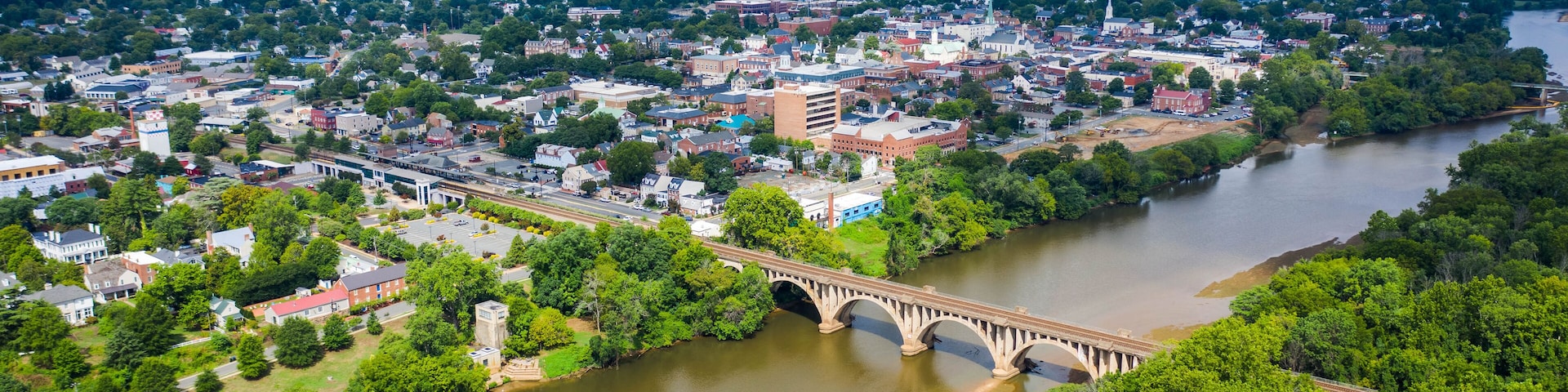 Fredericksburg, Virginia - Aerial View with Rappahannock River
