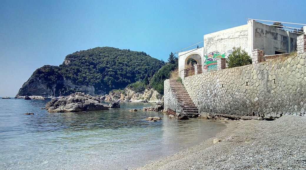 I discovered this small beach by pure chance during my trip to Corfu in July 2017. I’ve been there several times and, since the access was not clearly signed, only a bunch of people was present; hence, a very peaceful spot. However, by the end of my vacation, a small rental business set up, so the majority of the beach was covered with beach umbrellas and sun loungers. Still, even crowded, it was a nice spot to enjoy the crystal clear waters of Corfu.
If you happen to be in Paleokastritsa, look for “step to hidden beach (Platakia East) on Google maps.
#greece #corfu #beachtips