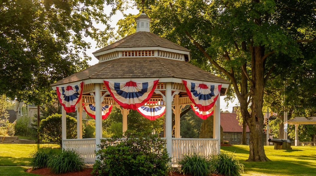 Gazebo in Hudson