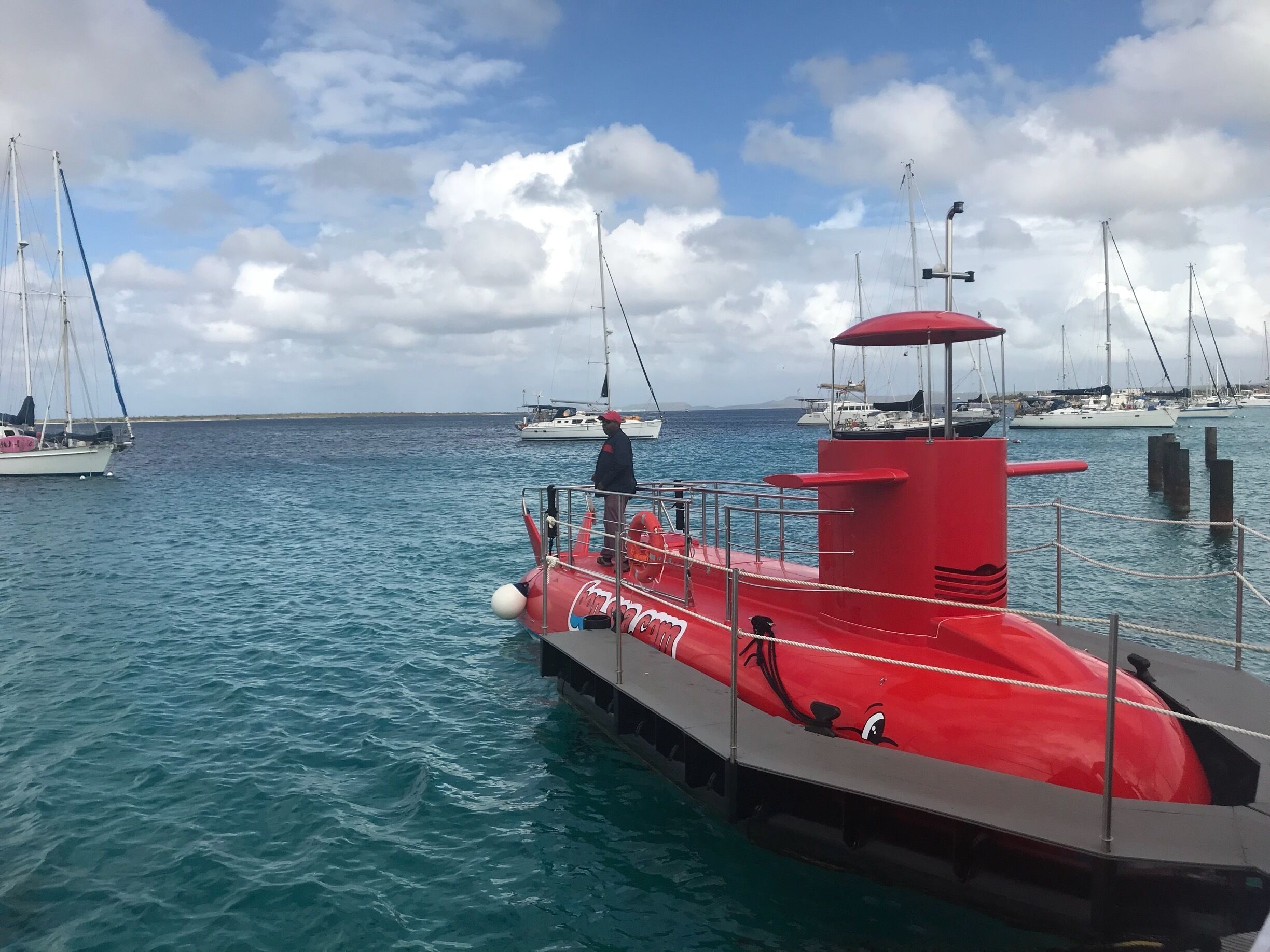 Wonderful experience on Bon Sea Semi Submarine leaving from Karels to the deserted island of Klein Bonaire 🇧🇶 