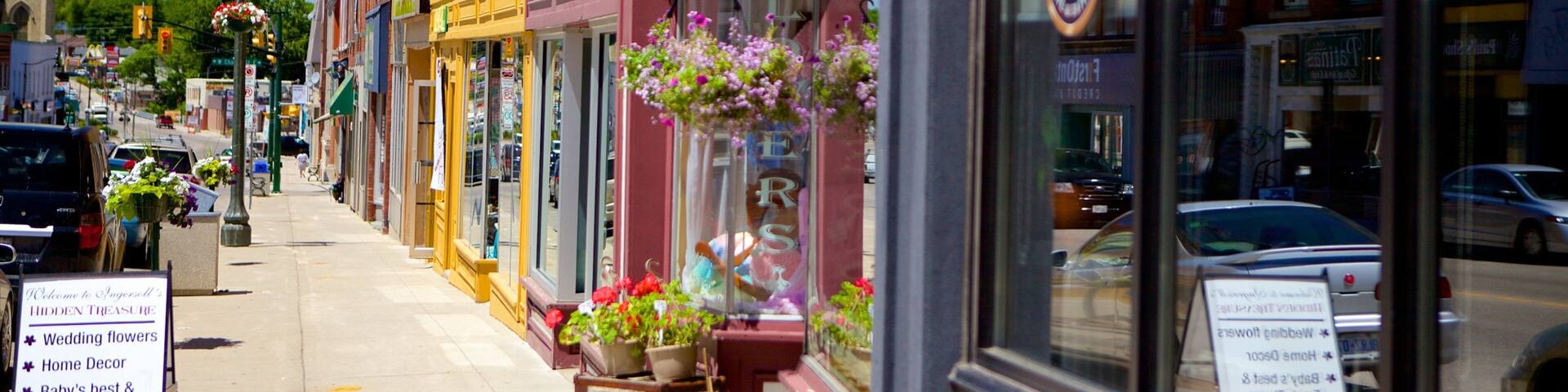 Ingersoll mit einem Kleinstadt oder Dorf und Straßenszenen