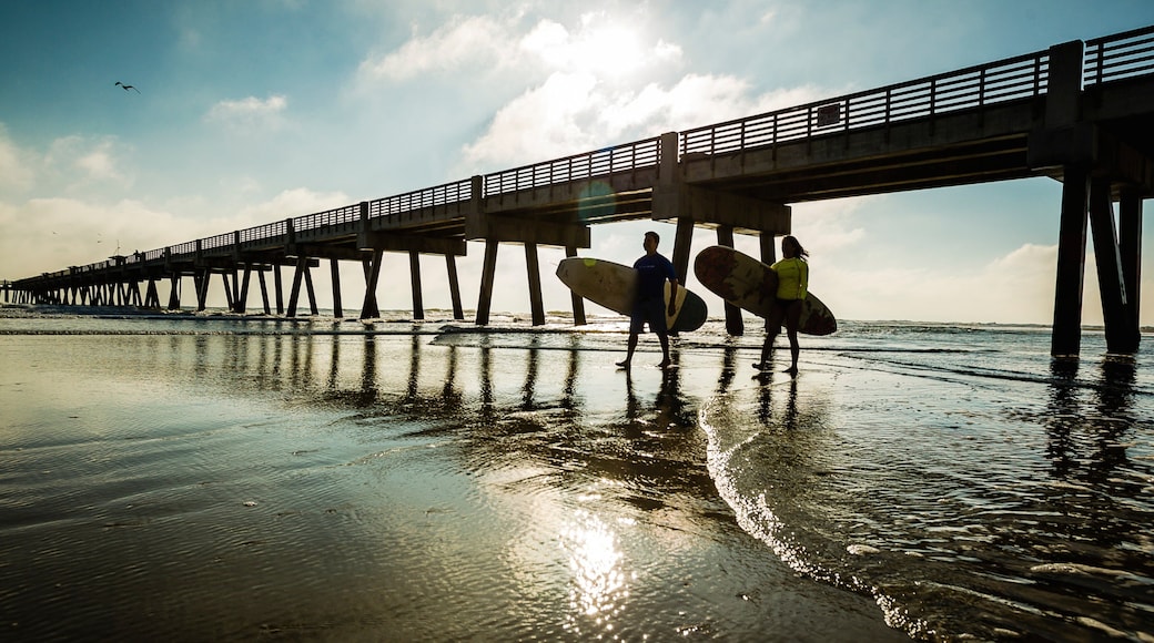 Jacksonville Beach showing a beach, views and surfing