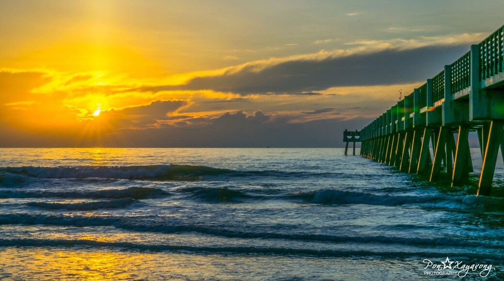 Sunrise at the Jacksonville beach Pier