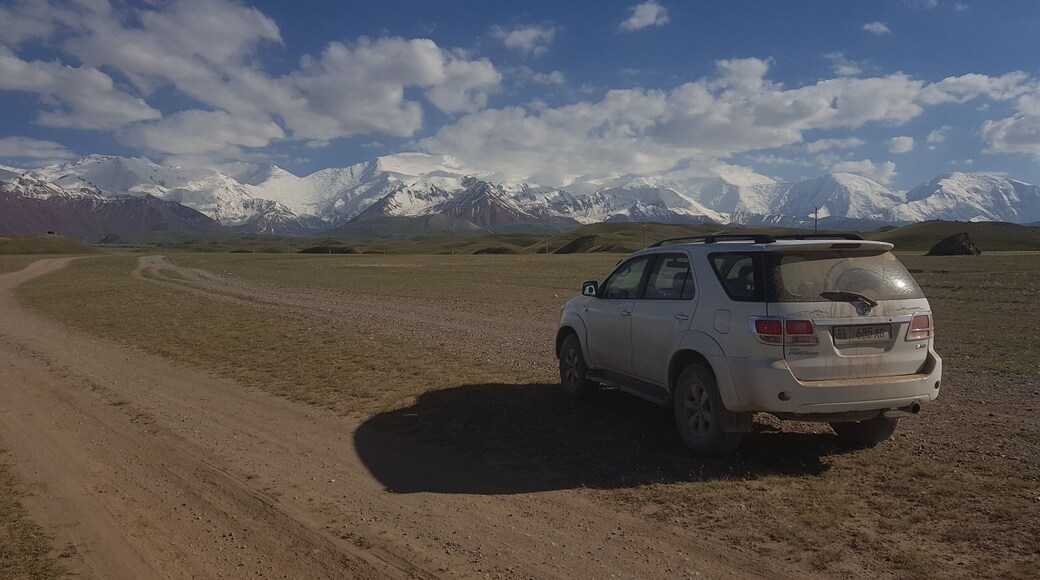 On the way to Lenin Peak Base Camp.
Lenin Peak is one of the highest peaks in the Pamir Range, 7.135m and is said to be the "easiest" 7000-peak.