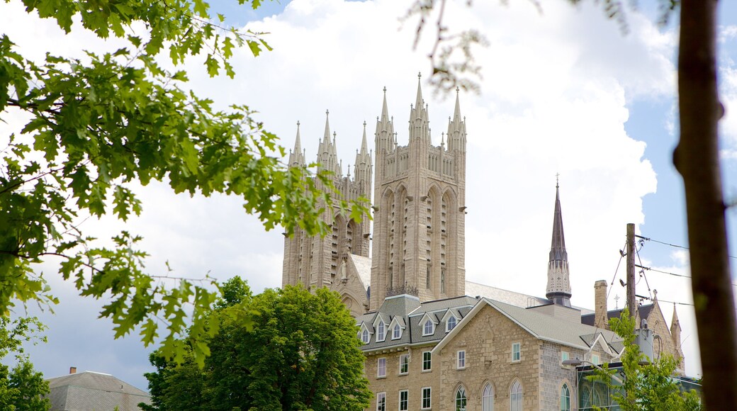 Guelph qui includes une église ou une cathédrale