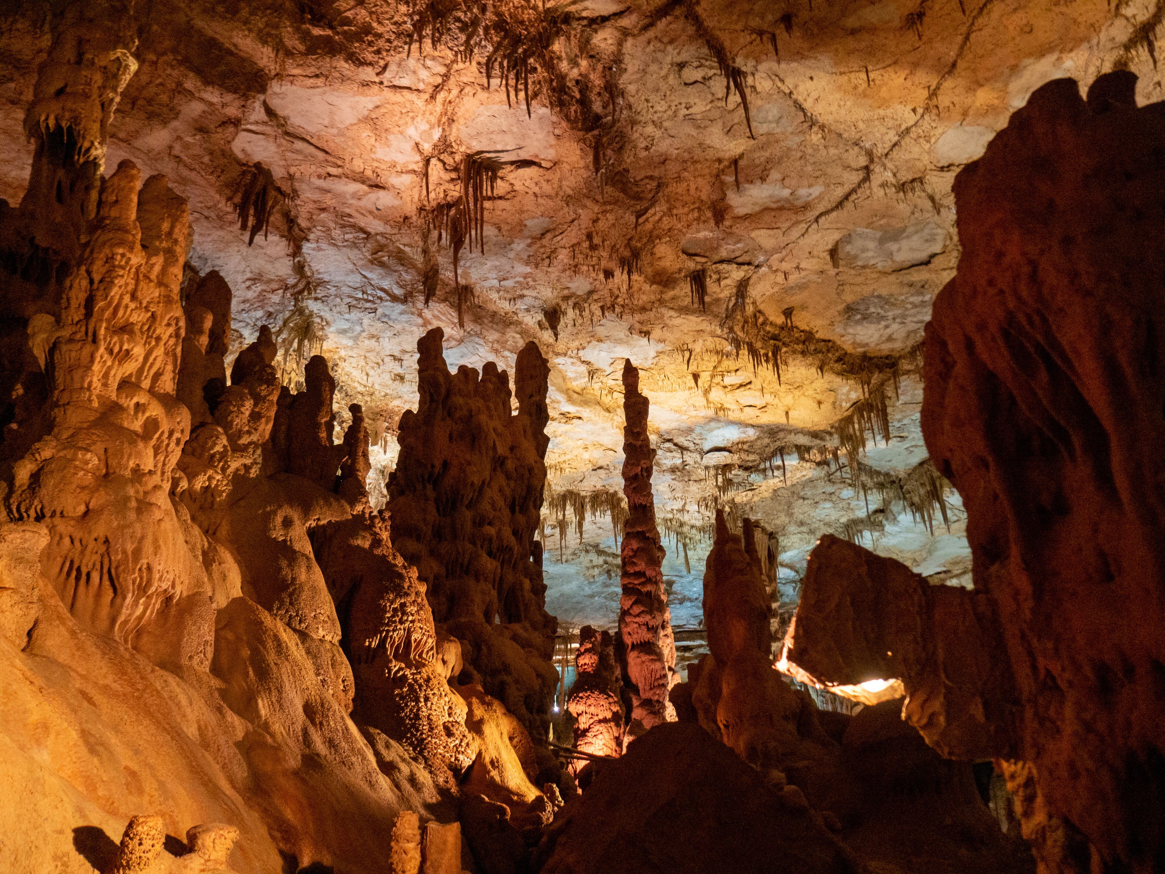 Cathedral Cavern State Park near Guntersville, Alabama, USA