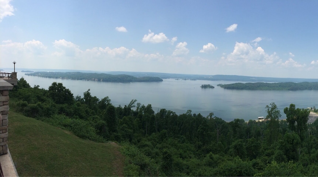 One of the best Panoramic Views (in my opinion) of course. A must see at Lake Guntersville State Park.