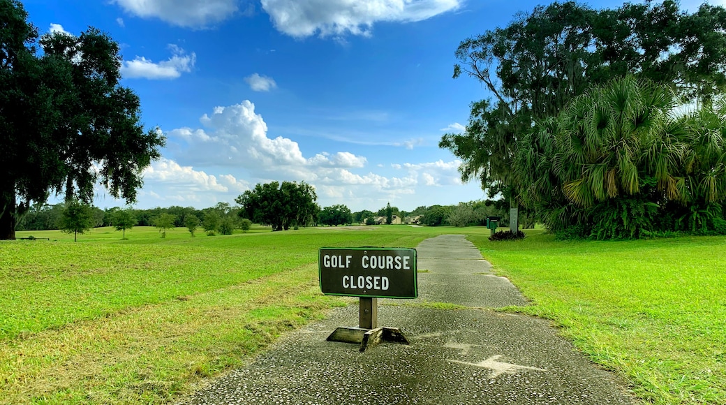 Golf Course Closed Sign, Haines City
