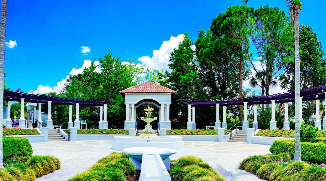 Lakeland, FL, USA - 06 10 2024: Beautiful Hollis botanic garden and lake landscape in Lakeland Florida