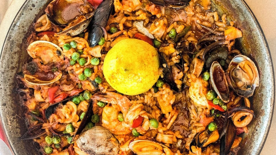 Interesting spot to enjoy your seafood dish with a good view of HalfMoon Bay . This is Seafood Paella ordered at Samâs Chowder House #troverfoodies