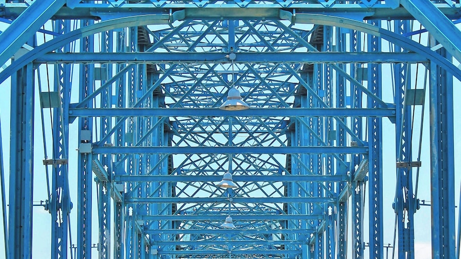 The Walnut Street Bridge is a wonderful way to cross the Tennessee River by foot or bike. The breeze that hits your face as you walk, makes it oh so refreshing and the views --- so pretty no matter which way you look!
Built in 1890, this Bridge is one of the world's longest pedestrian bridge. It connects downtown Chattanooga to the north shore.