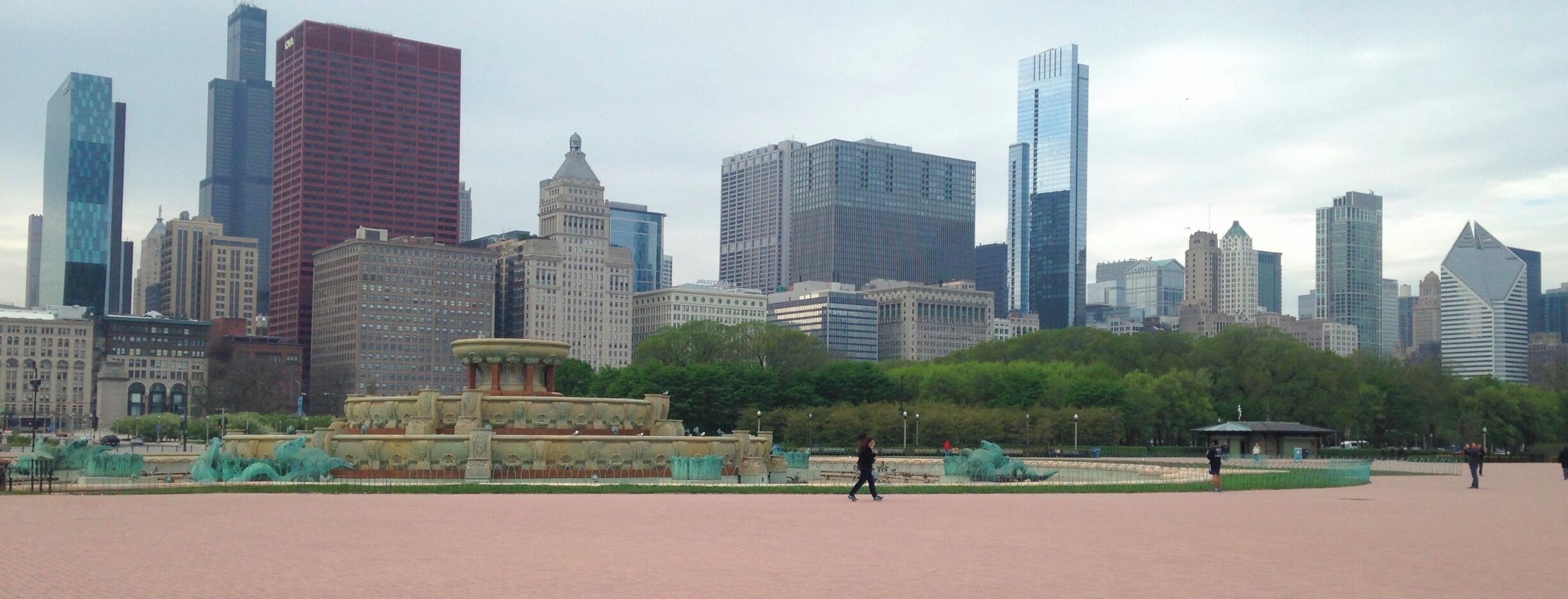 Spending a late afternoon at Grant Park. 