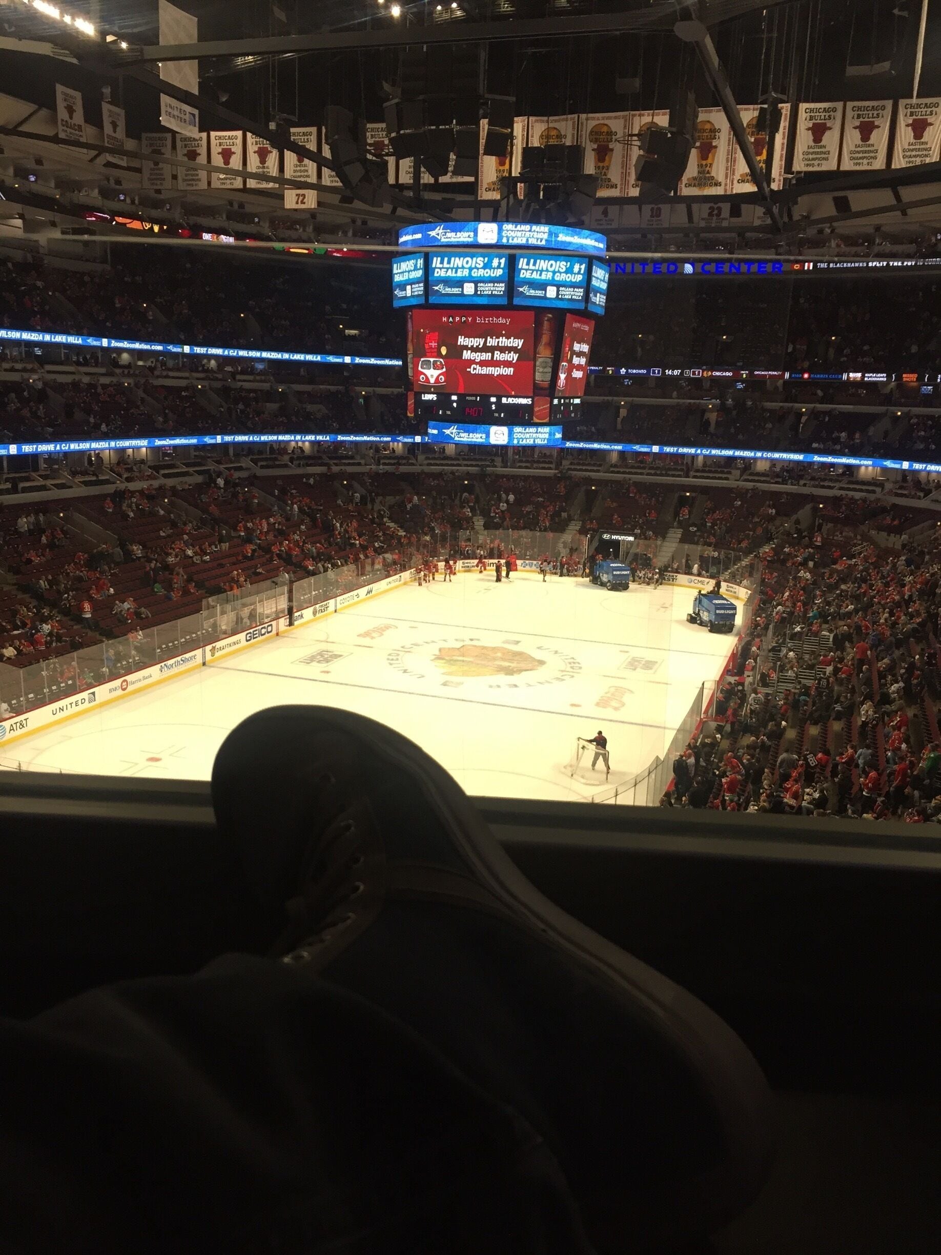  Blackhawks 5x4 Leafs 
