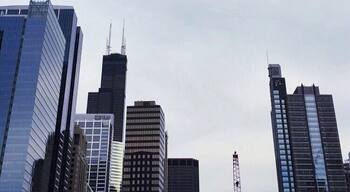 The view from the Holiday Inn-Chicago Mart Plaza Entrance.