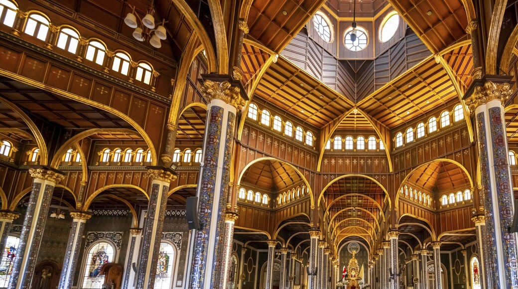 Interior view, Basílica de Nuestra Señora de Los Ángeles, Cartago, Costa Rica