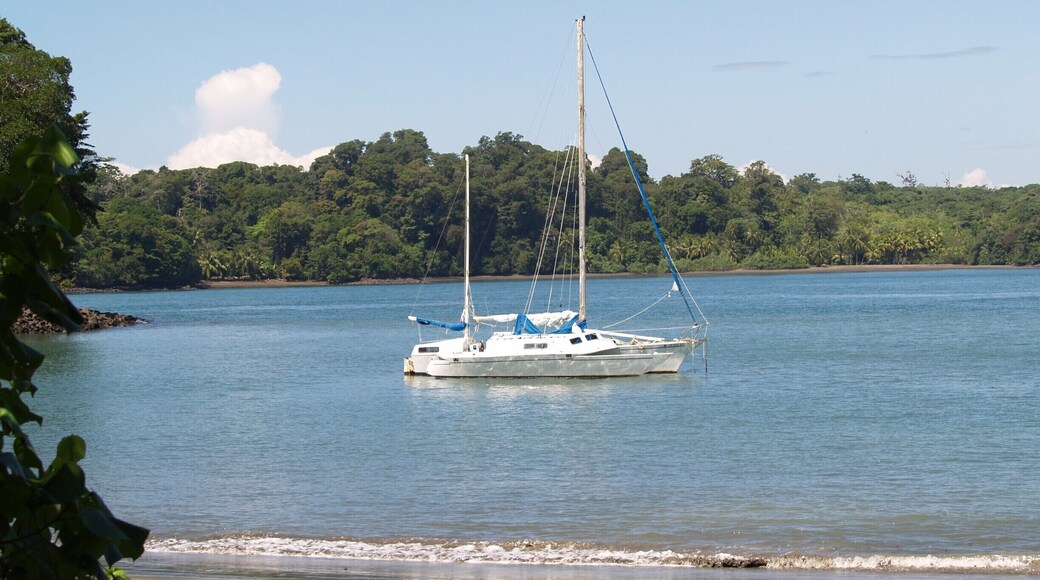 This would be the life - sailing around by day and returning to Panama at night to a beach front home. What is your dream? Inside Panama Real Estate can help you find yours!
