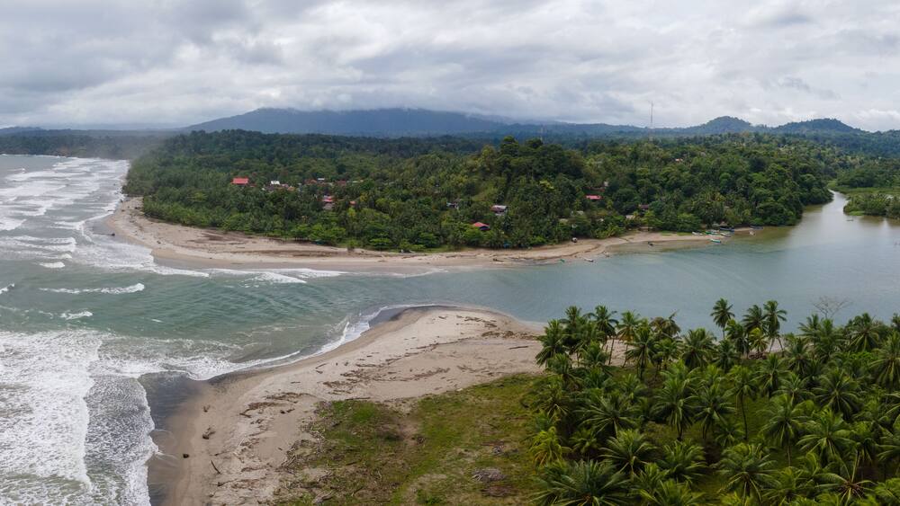 Playa Calovébora Panamá