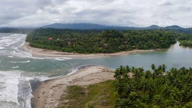 Playa Calovébora Panamá